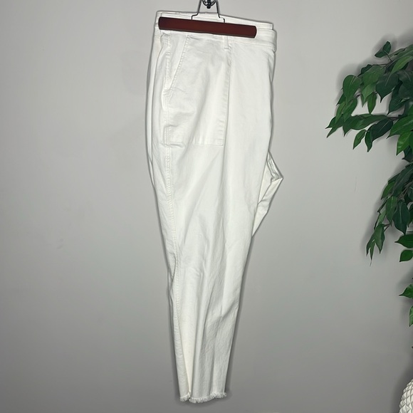 LOFT Plus Utility Skinny Crop Jeans - Picture 6 of 12